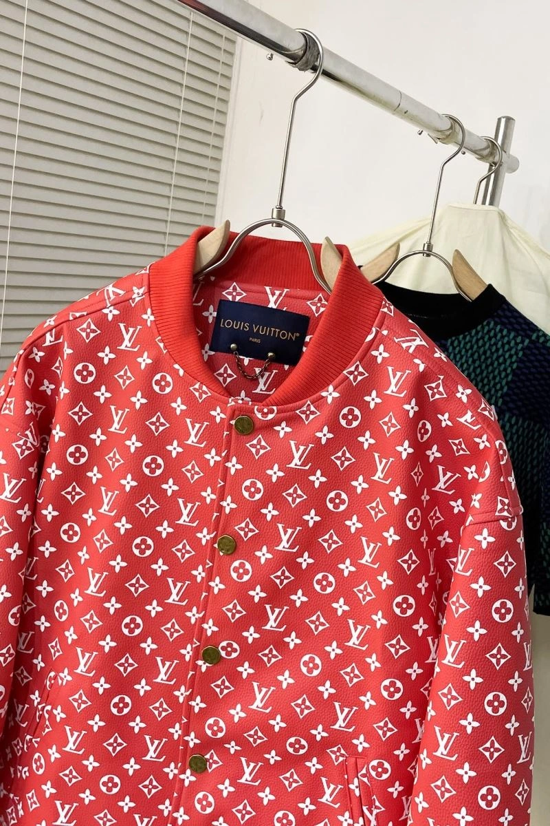 Durable Louis Vuitton Outwear 139100