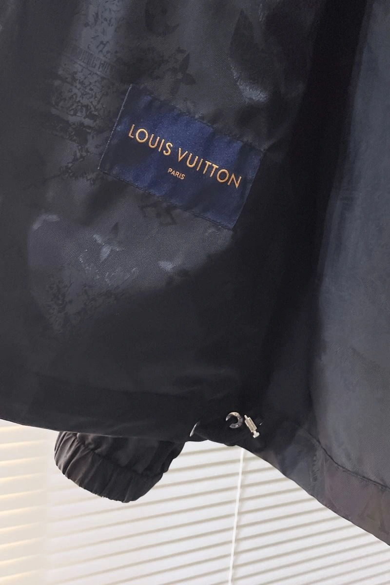 HighQuality Louis Vuitton Outwear 139068