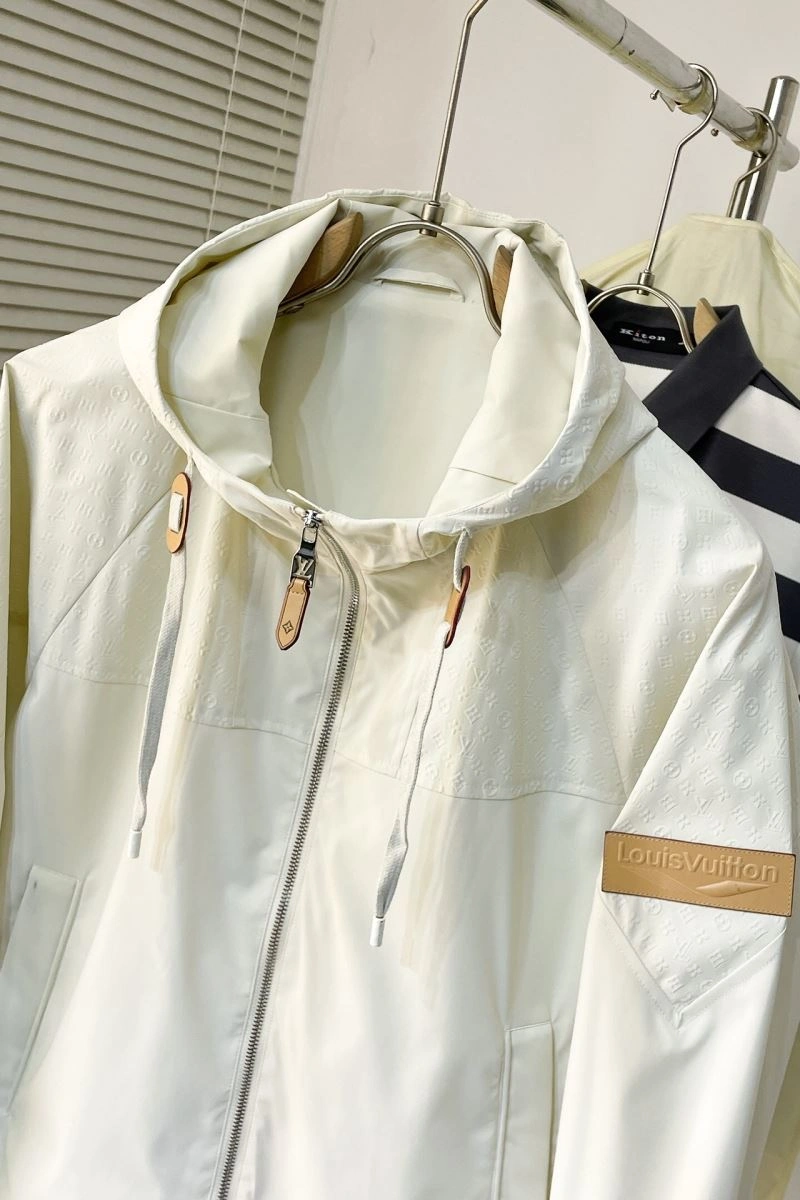 GoAnywhere Louis Vuitton Outwear 139075