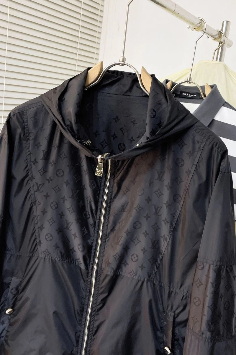 DailyWear Louis Vuitton Outwear 139066