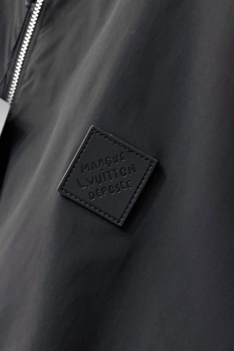Louis Vuitton Outwear ZeroBulk 139096
