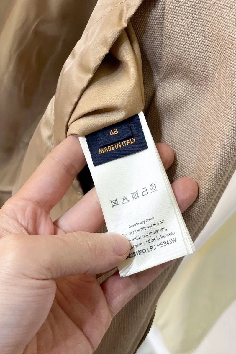DailyWear Louis Vuitton Outwear 139077