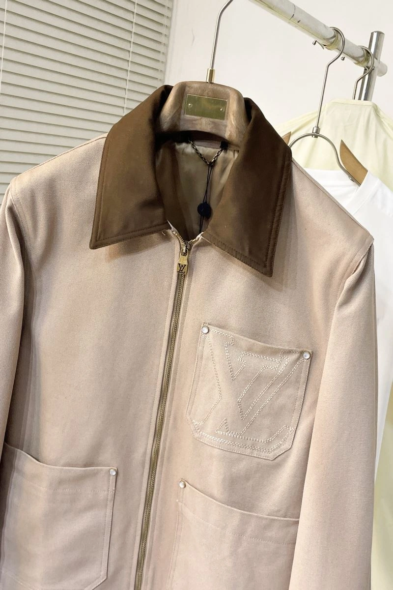 DailyWear Louis Vuitton Outwear 139077