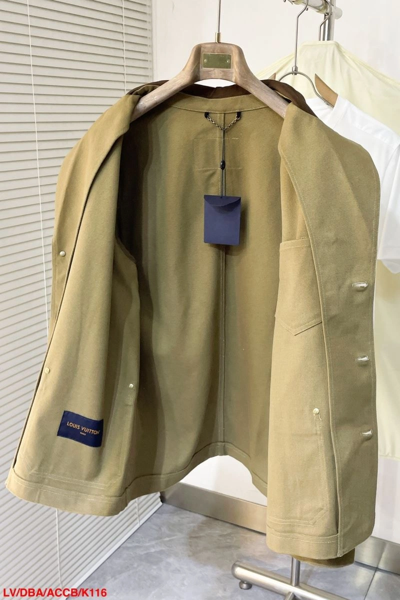 Unique Louis Vuitton Outwear 139092