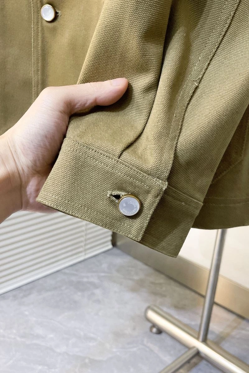 Unique Louis Vuitton Outwear 139092