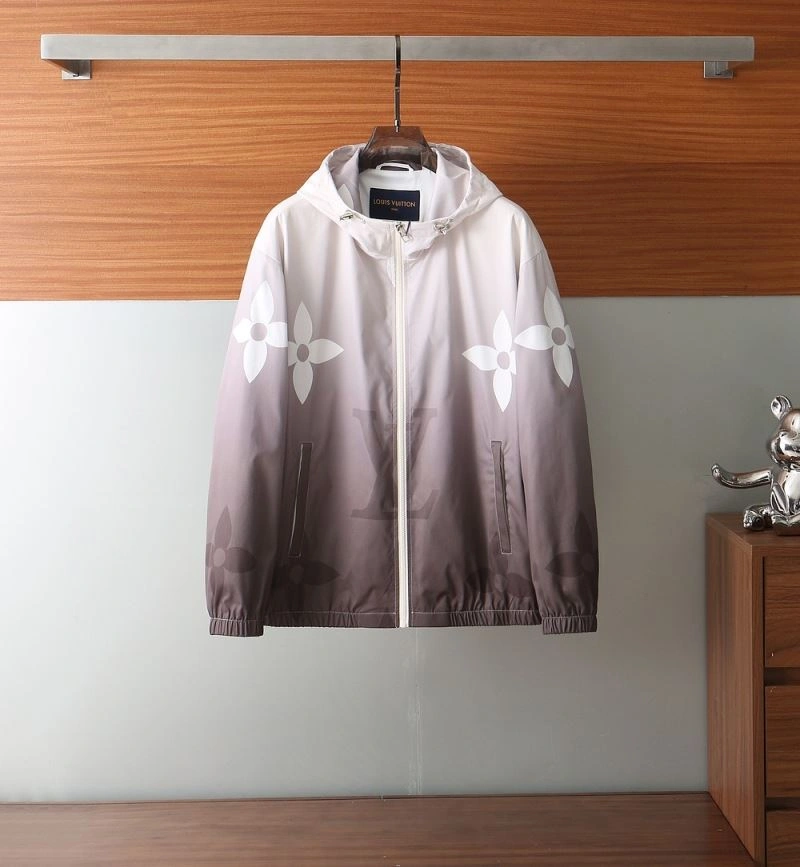 SmoothTexture Louis Vuitton Outwear 139093
