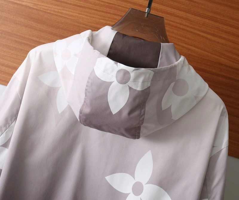 SmoothTexture Louis Vuitton Outwear 139093