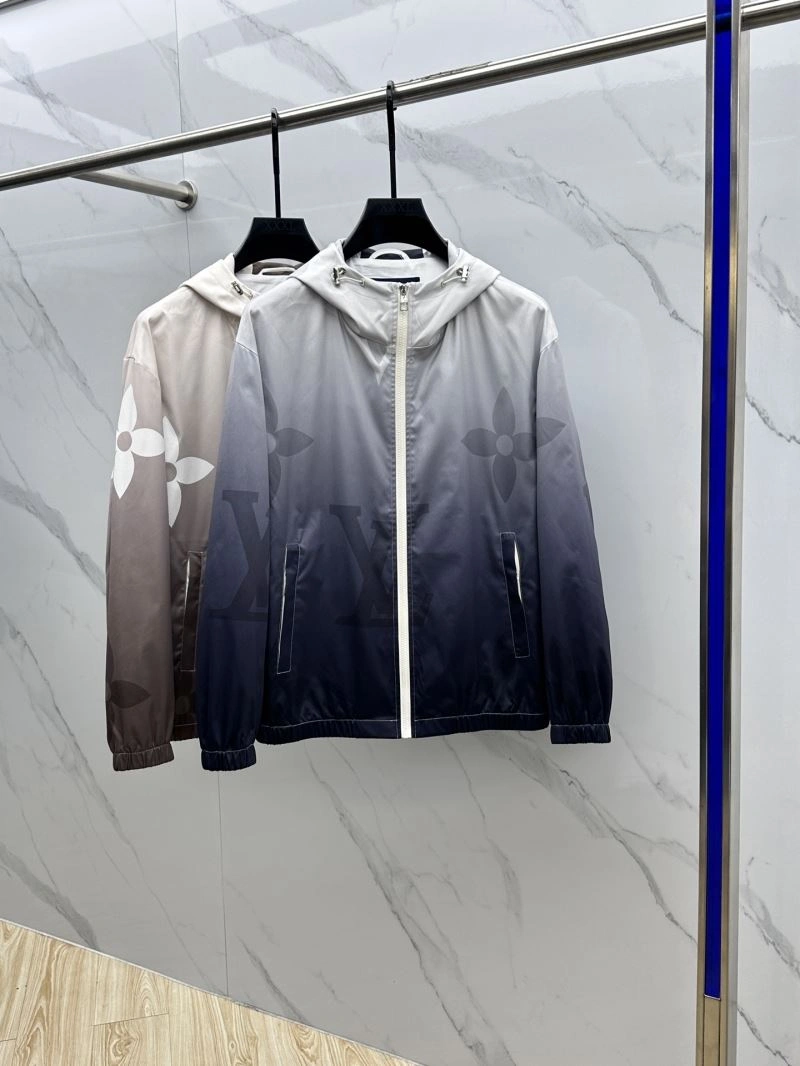 Soft Louis Vuitton Outwear 139084