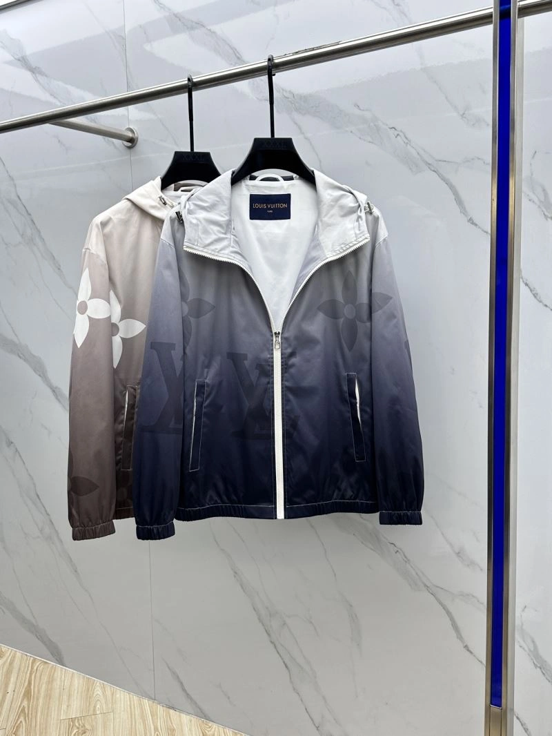 Soft Louis Vuitton Outwear 139084
