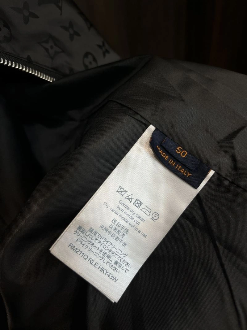 Louis Vuitton Outwear Snug 139073