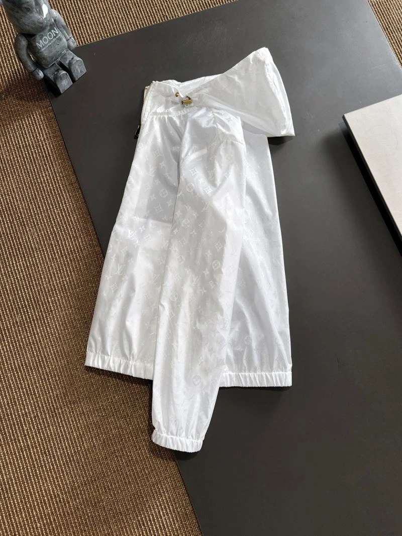 SunProtective Louis Vuitton Outwear 137779