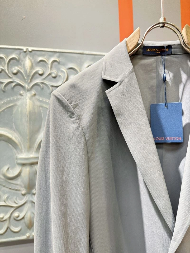 Louis Vuitton Outwear Thermal 137777