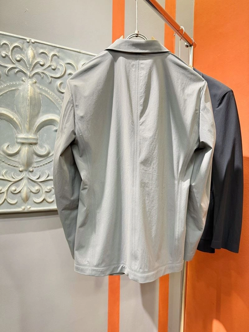 Louis Vuitton Outwear Thermal 137777