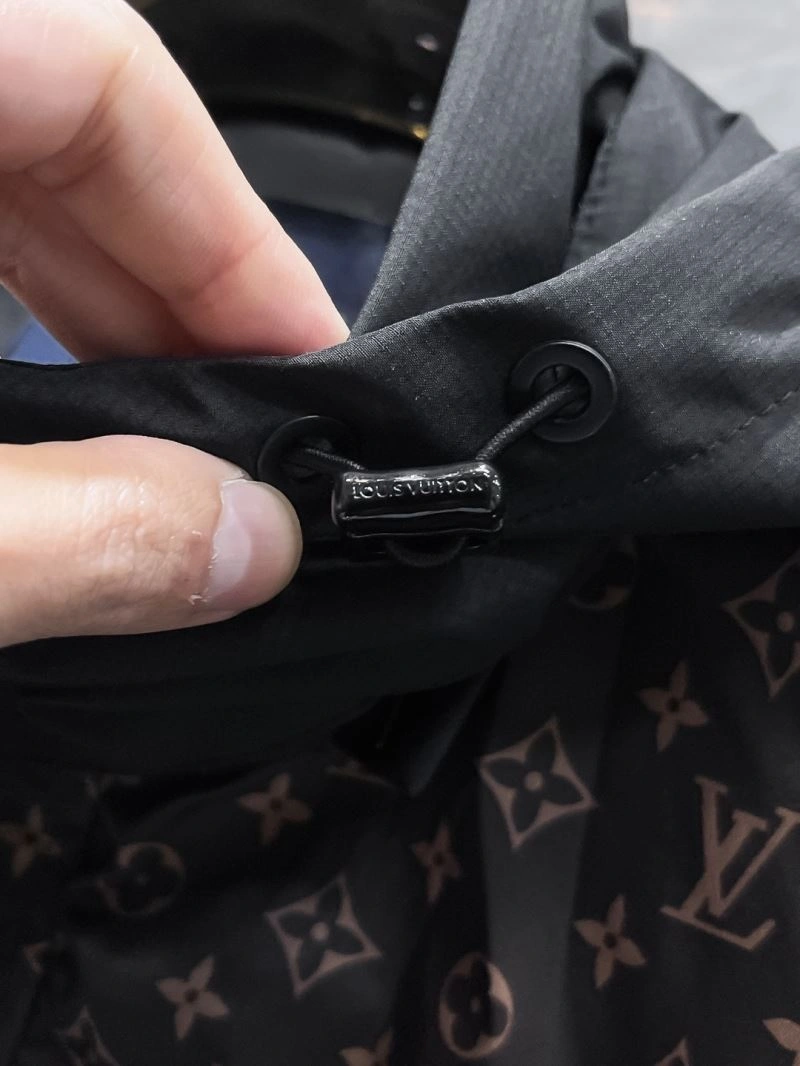 Louis Vuitton Outwear Durable 137765