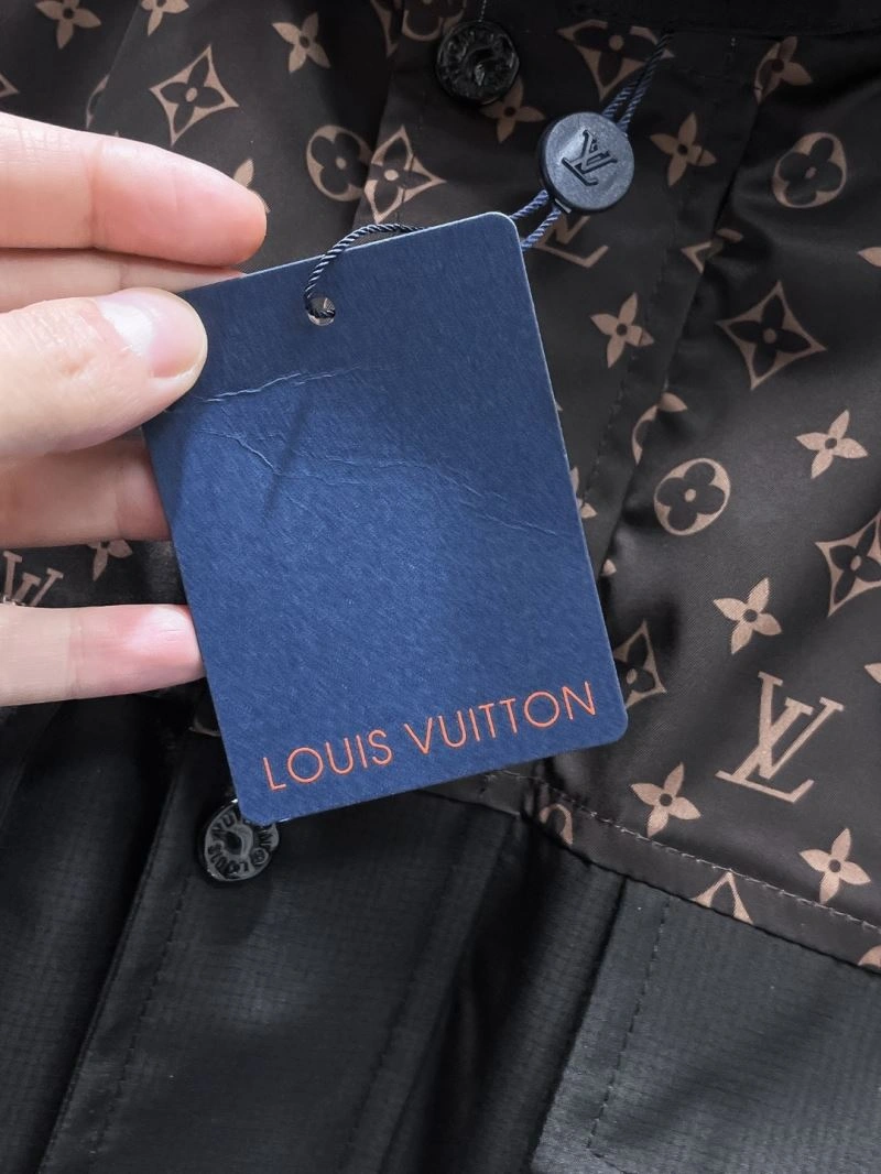 Louis Vuitton Outwear Durable 137765