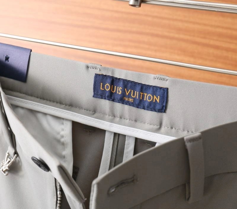 Louis Vuitton Outwear Efficient 137759