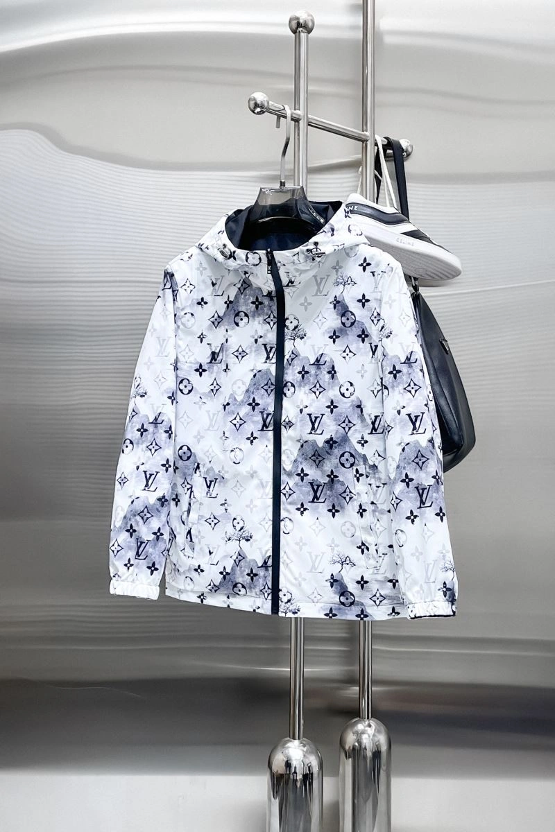 Colorful Louis Vuitton Outwear 137771