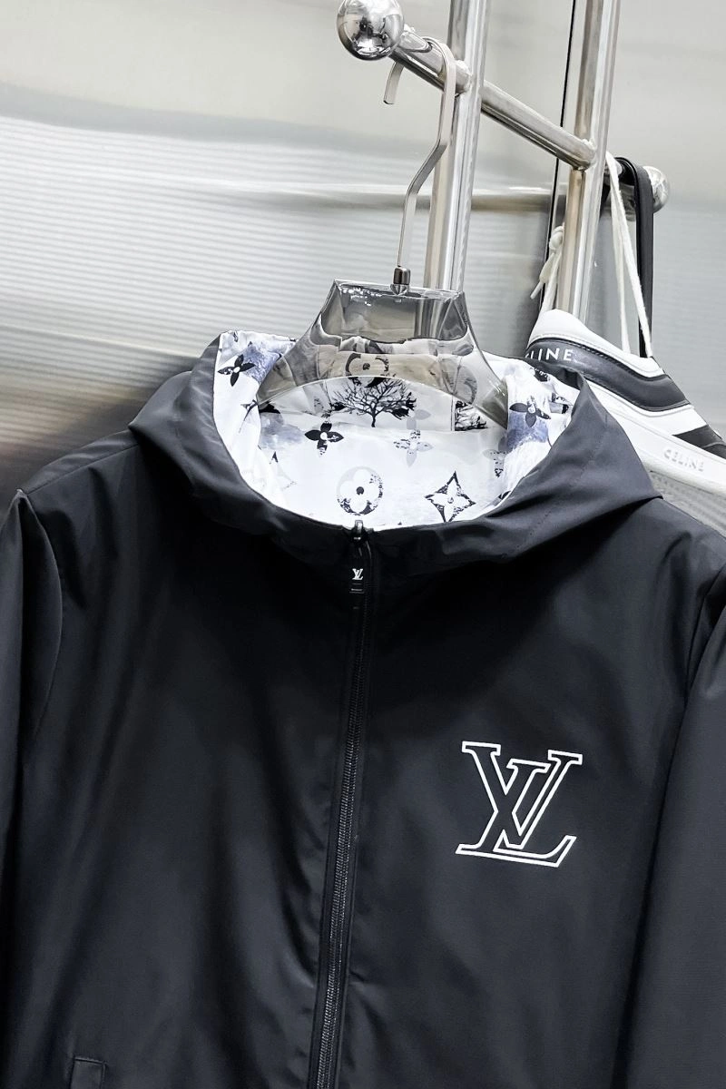 Colorful Louis Vuitton Outwear 137771