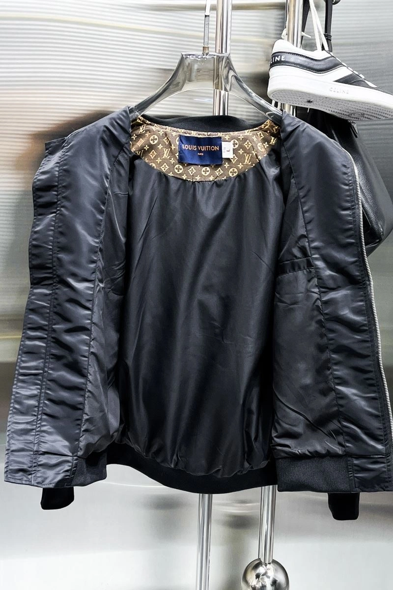 Louis Vuitton Outwear Chic 137749