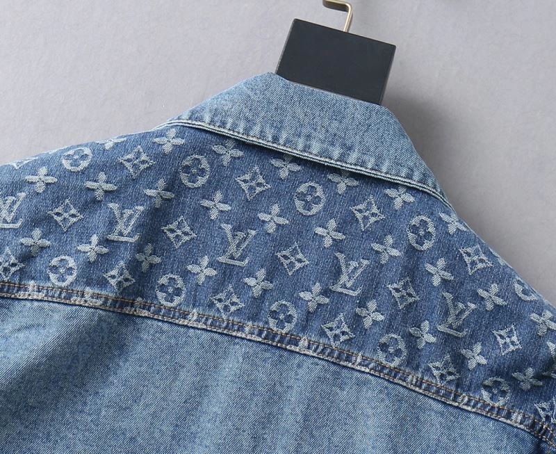 Elegant Louis Vuitton Outwear 137756
