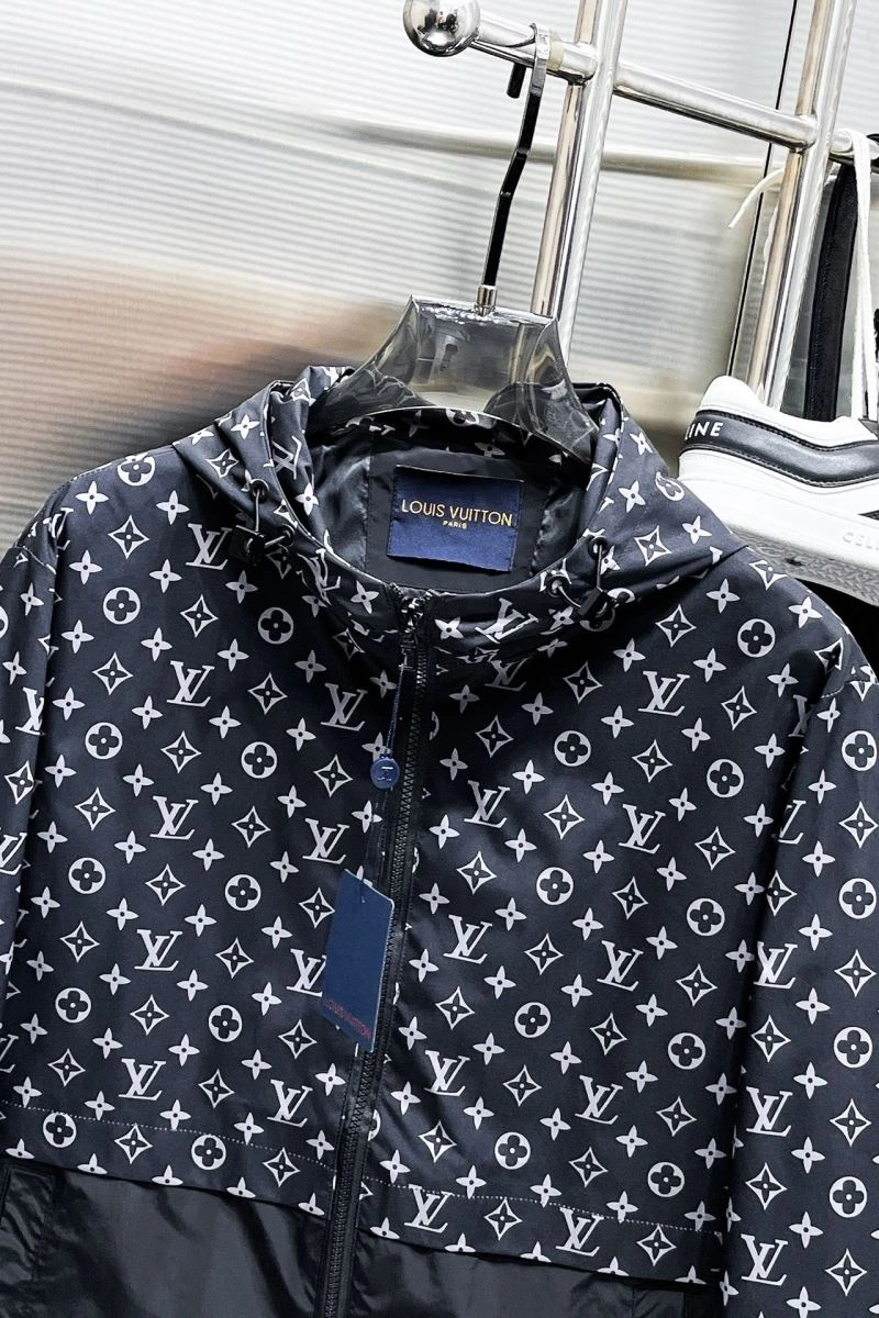 Louis Vuitton Outwear WellDesigned 137751