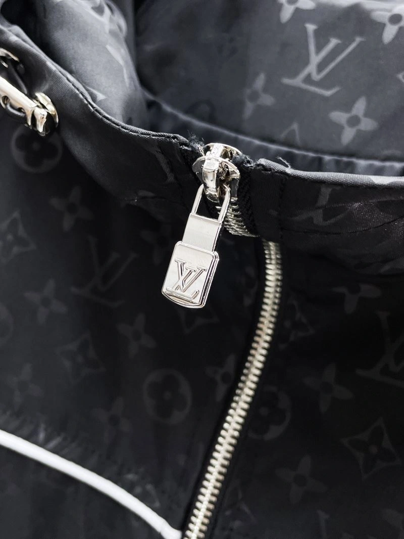 Louis Vuitton Outwear Cozy 137767