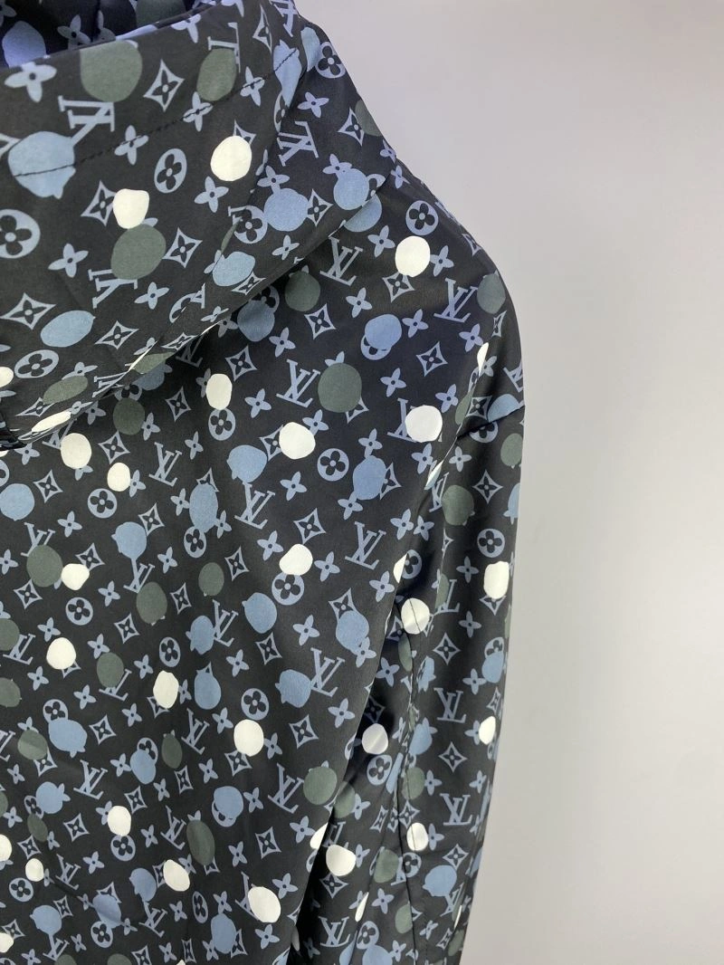 Louis Vuitton Outwear OnTrend 137766