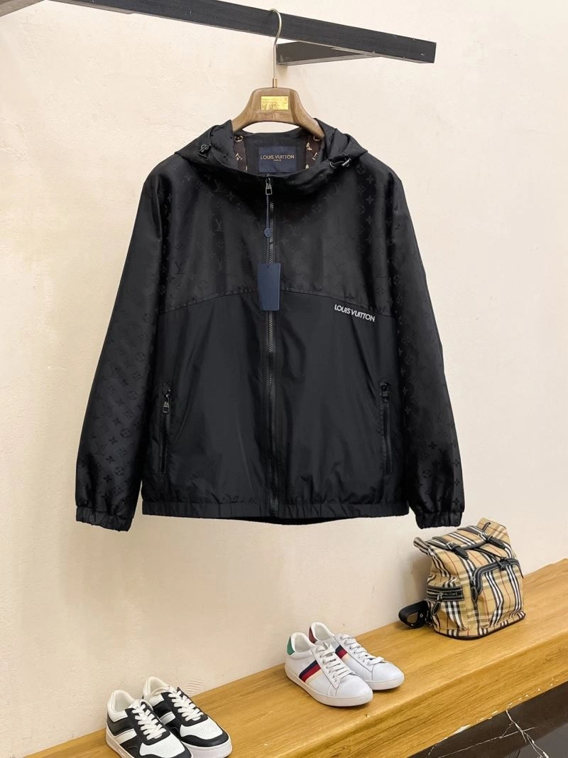 Durable Louis Vuitton Outwear 137750