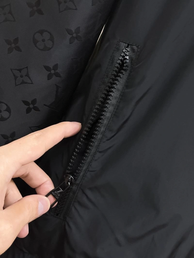 Durable Louis Vuitton Outwear 137750