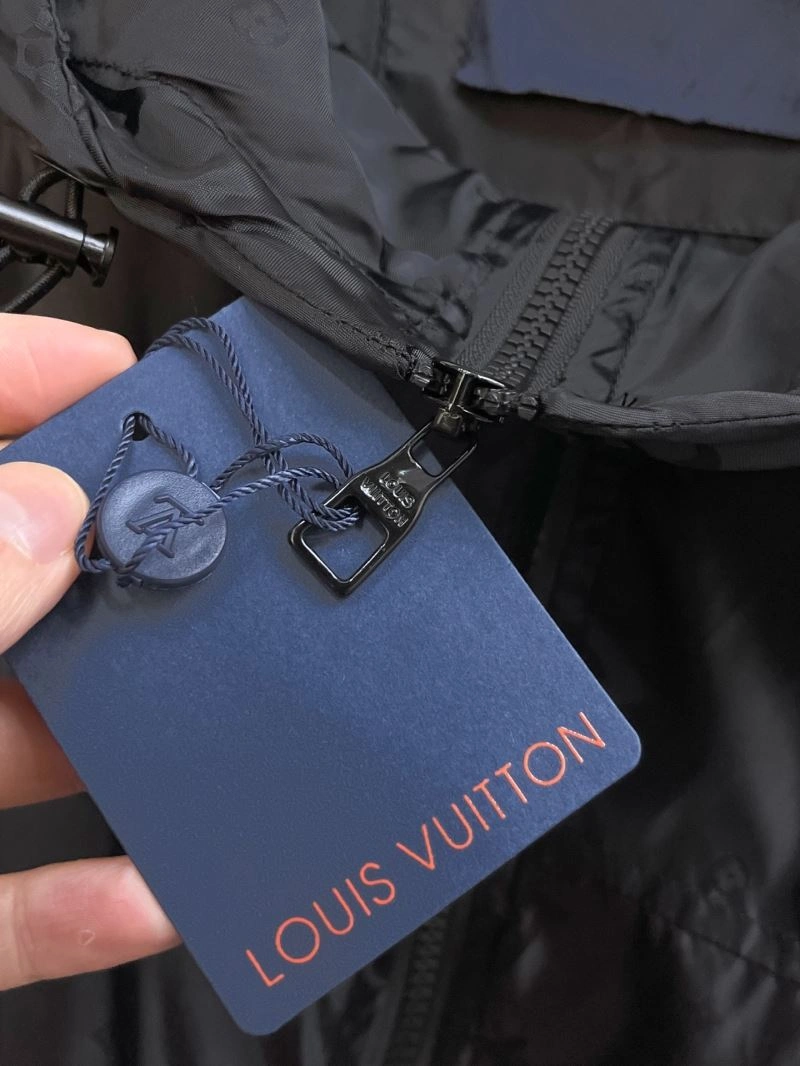 Soft Louis Vuitton Outwear 137746