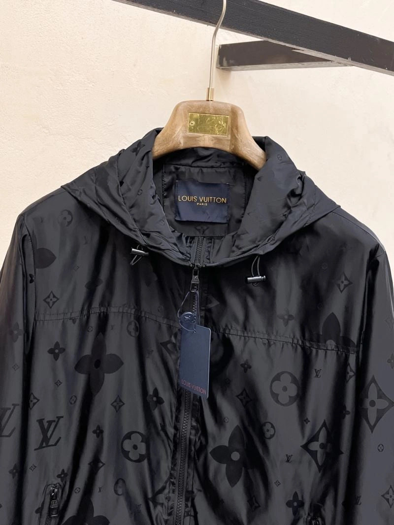 Soft Louis Vuitton Outwear 137746