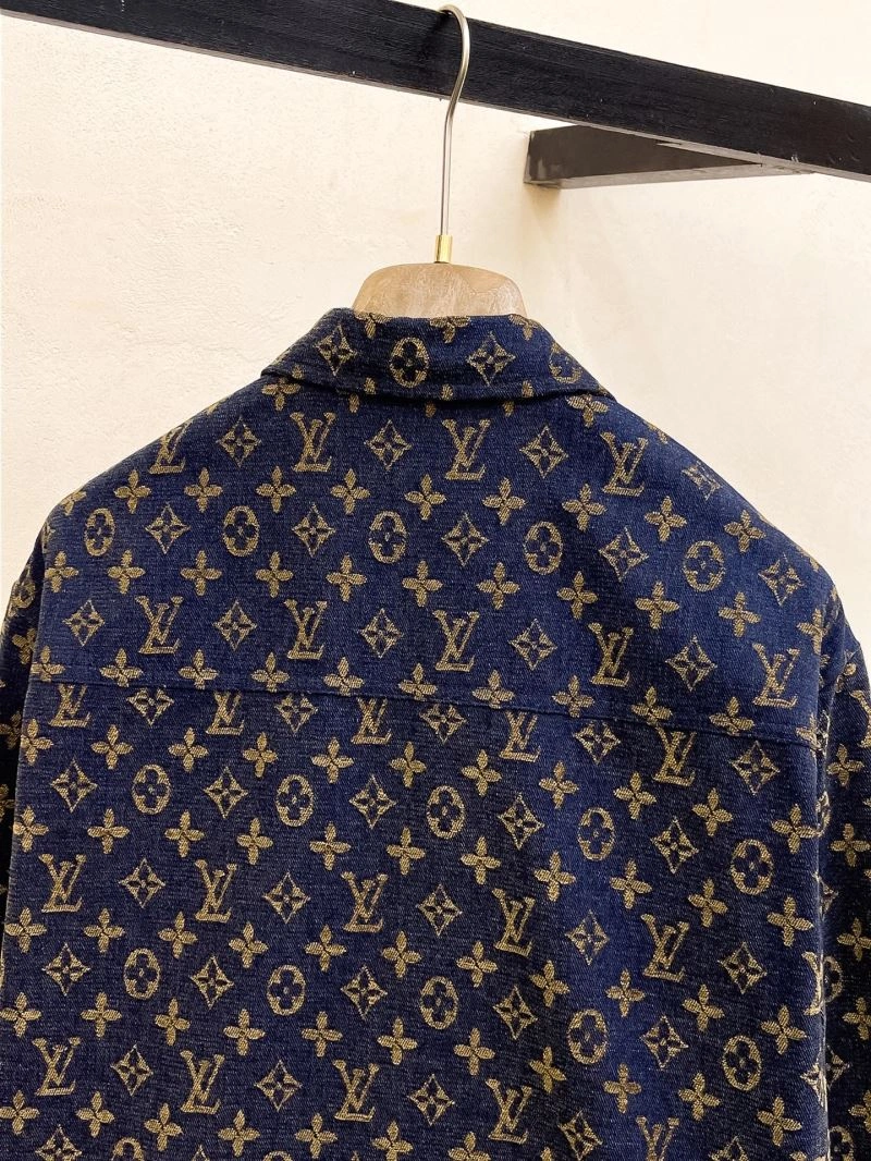 Flexible Louis Vuitton Outwear 137743