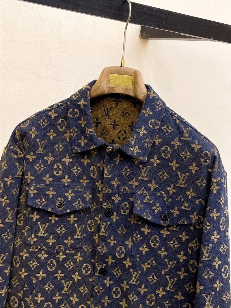 Flexible Louis Vuitton Outwear 137743