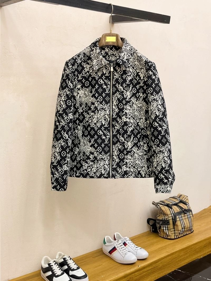 Louis Vuitton Outwear SmoothTexture 137740