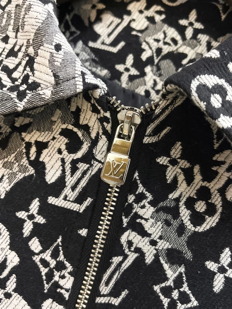 Louis Vuitton Outwear SmoothTexture 137740