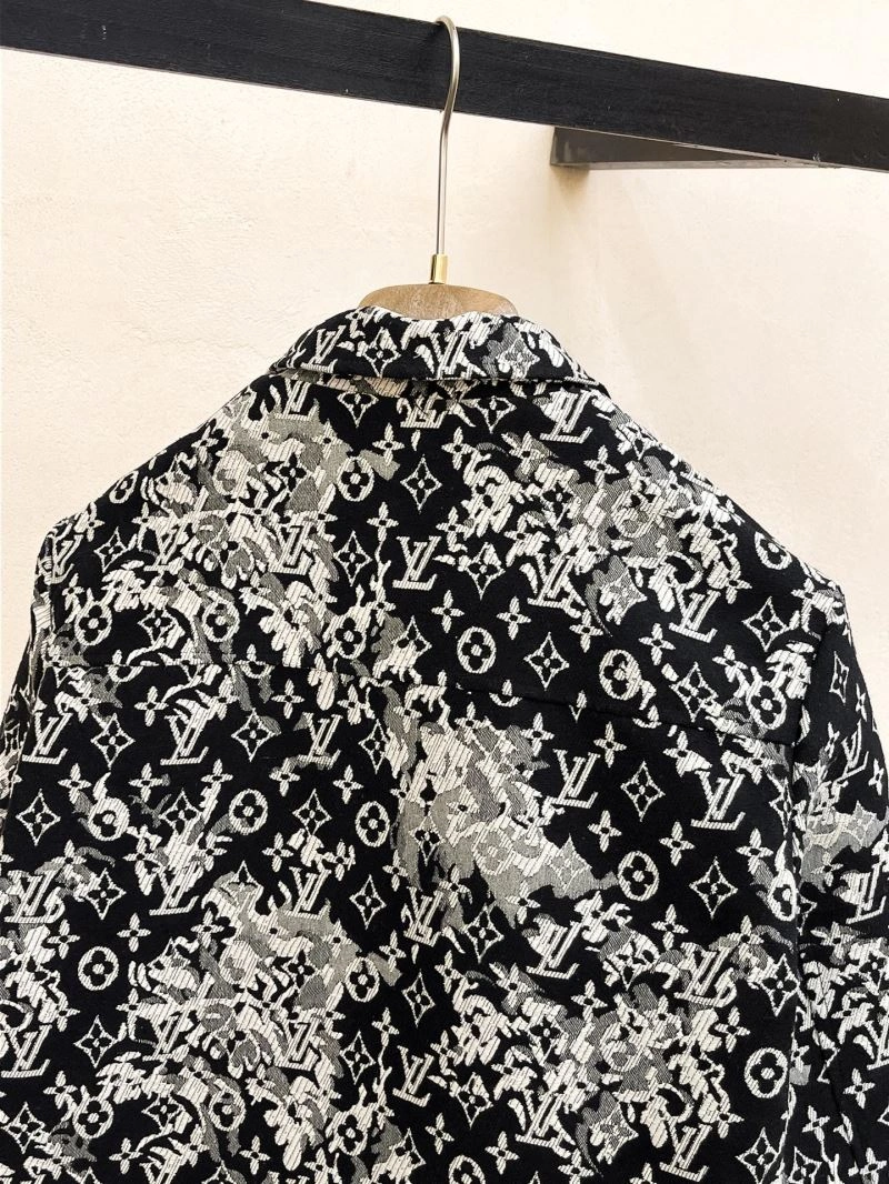 Louis Vuitton Outwear SmoothTexture 137740