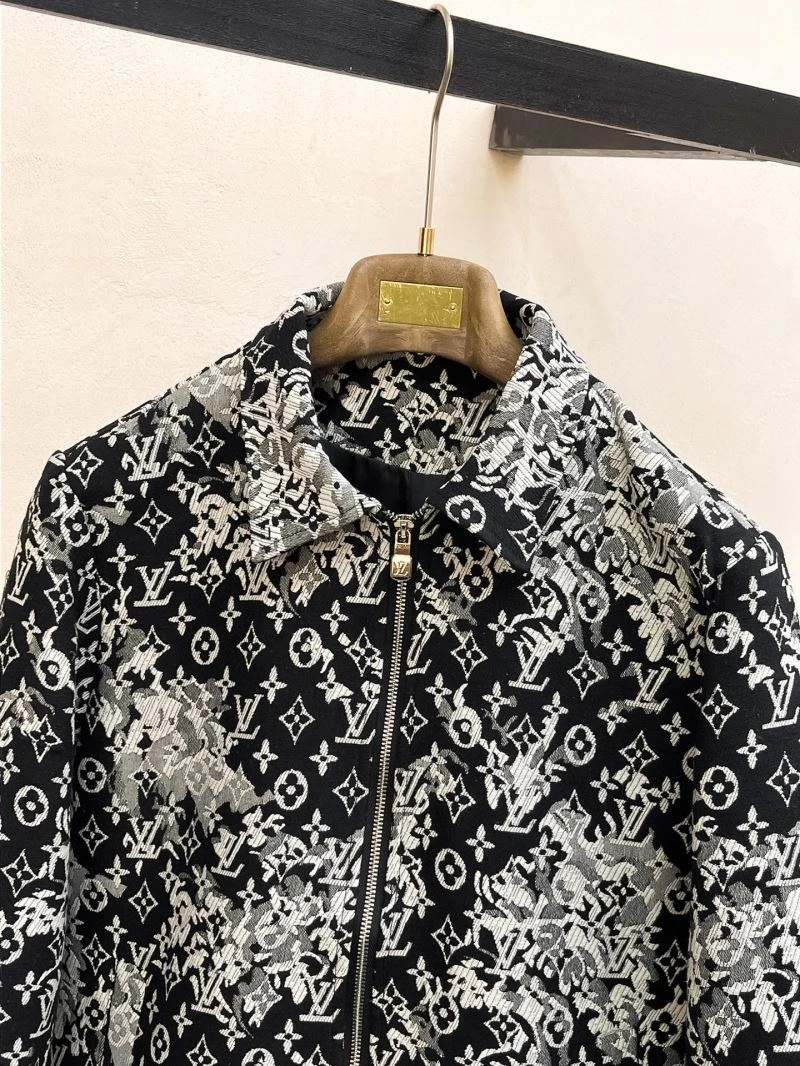 Louis Vuitton Outwear SmoothTexture 137740