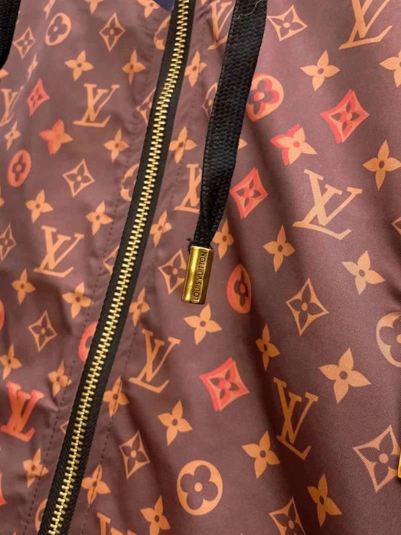 Louis Vuitton Outwear Trendsetting 137738