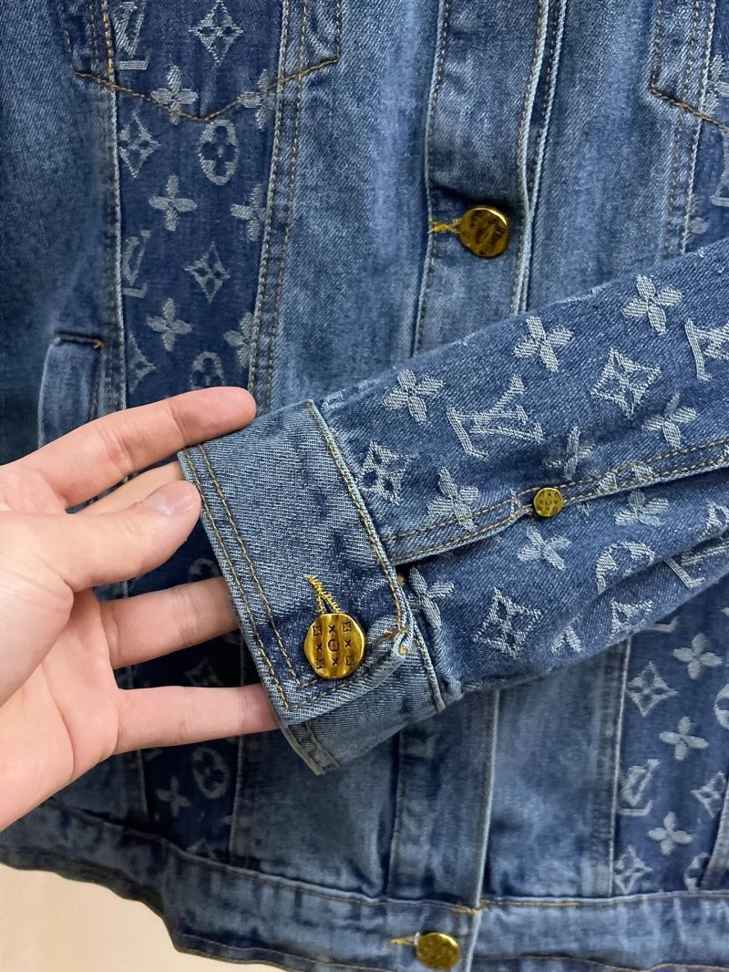Comfortable Louis Vuitton Outwear 137732