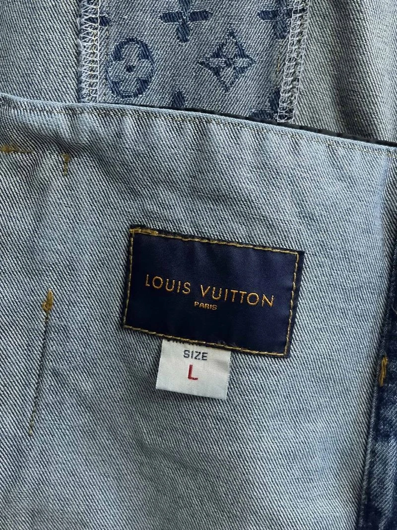 Comfortable Louis Vuitton Outwear 137732