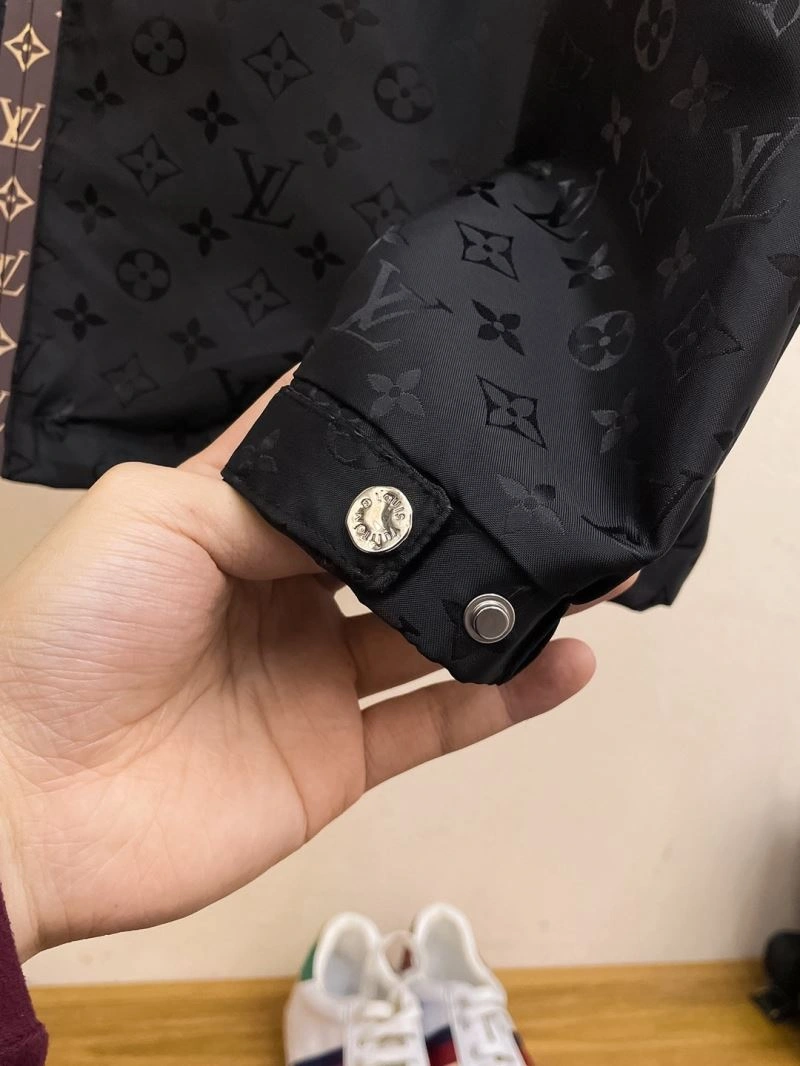 Louis Vuitton Outwear Timeless 137735
