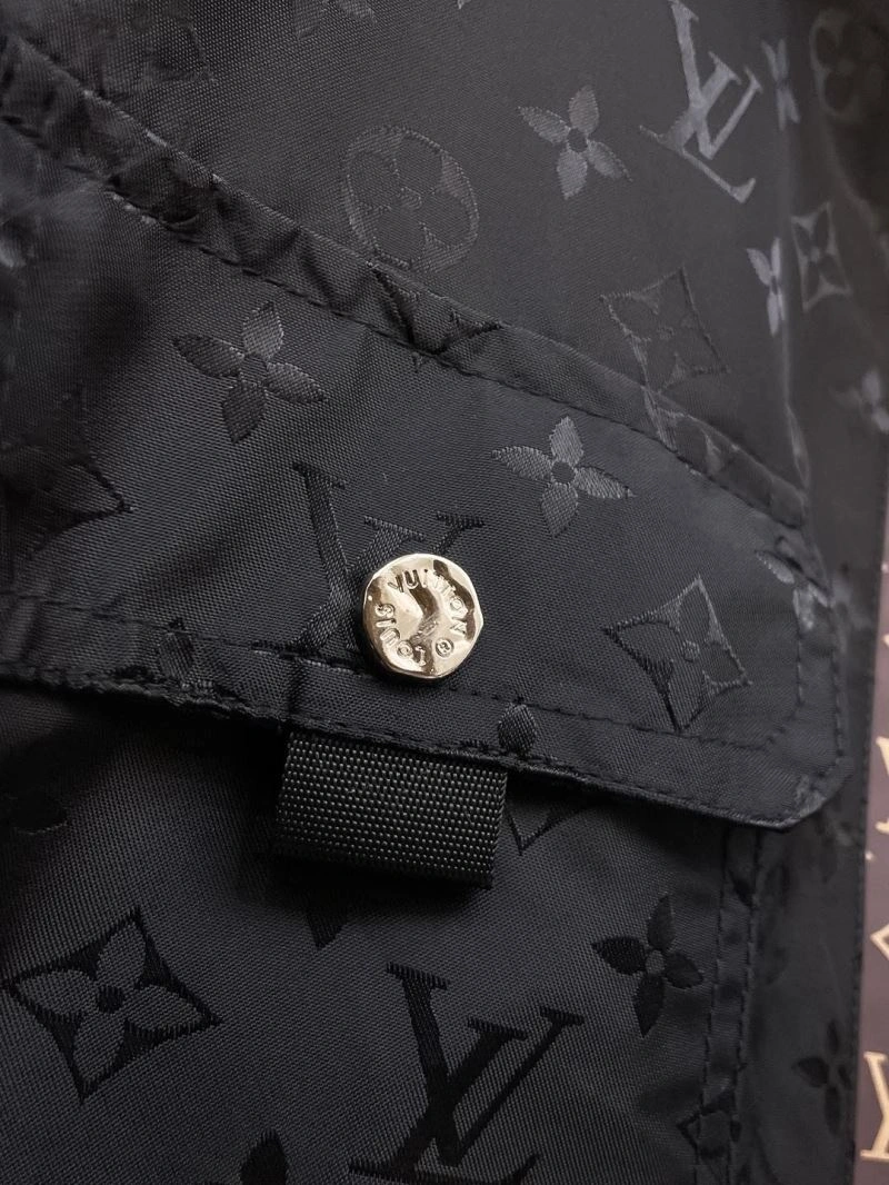 Louis Vuitton Outwear Timeless 137735