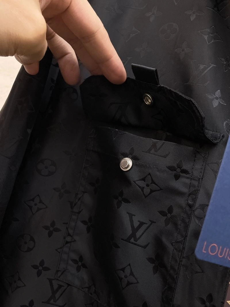 Louis Vuitton Outwear Timeless 137735