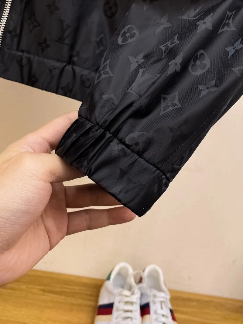 Louis Vuitton Outwear QuickDry 137731