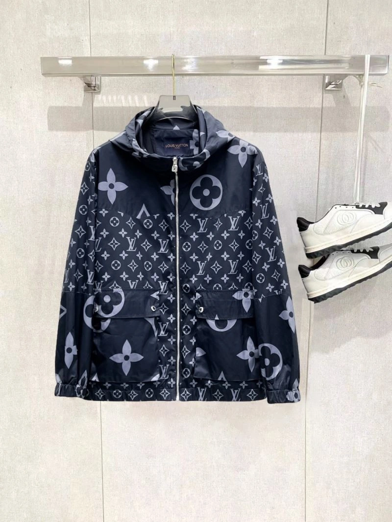 Supportive Louis Vuitton Outwear 137730