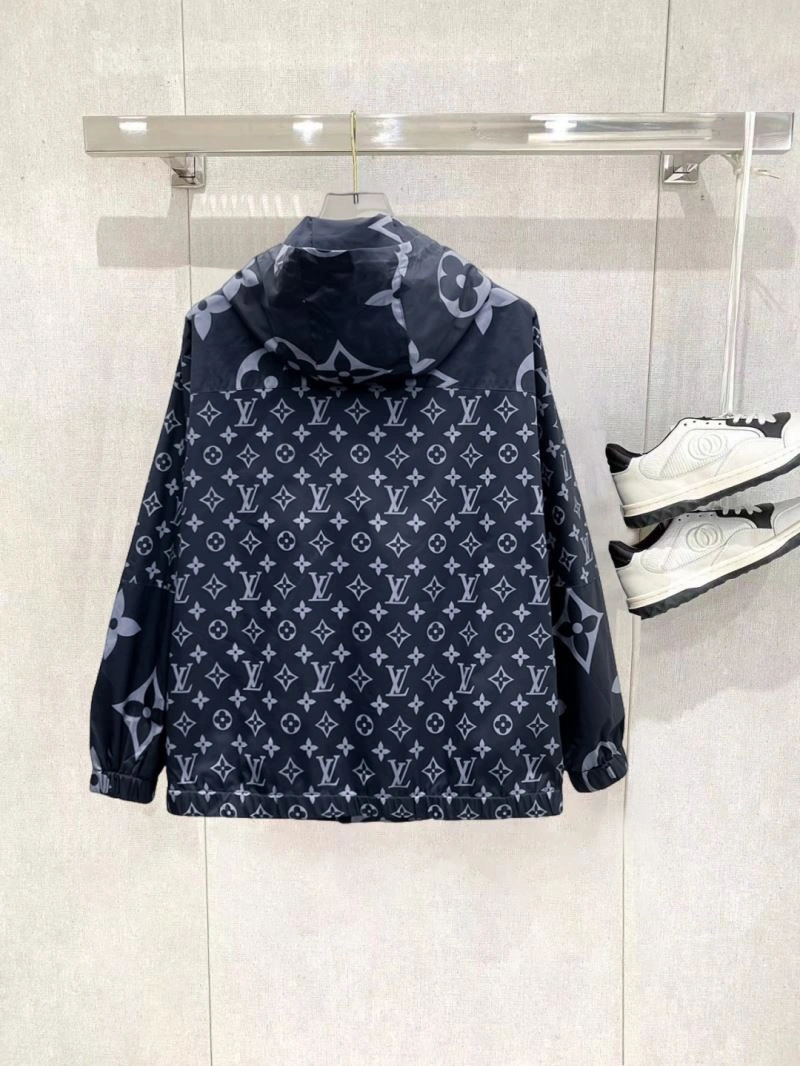 Supportive Louis Vuitton Outwear 137730