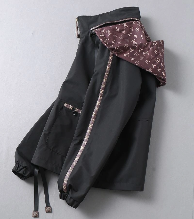 Bright Louis Vuitton Outwear 137728