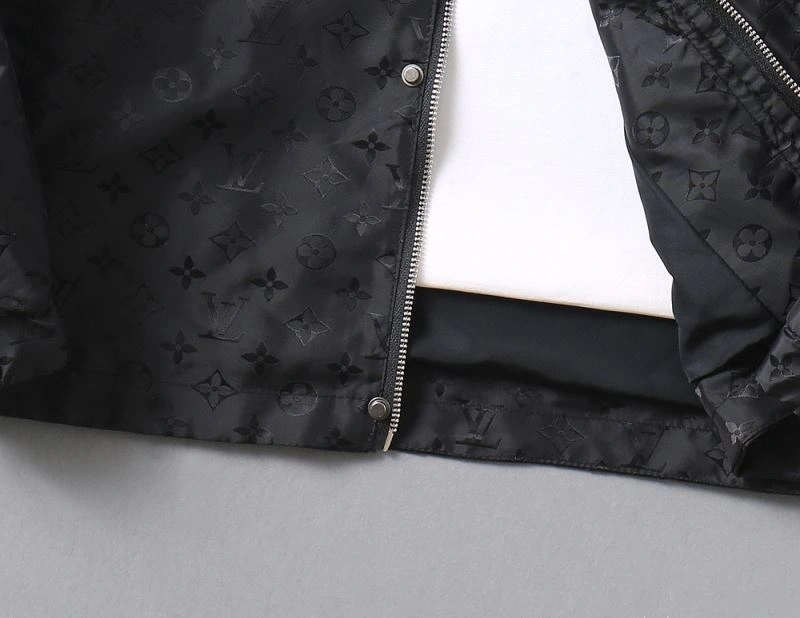 Louis Vuitton Outwear Sleek 137724