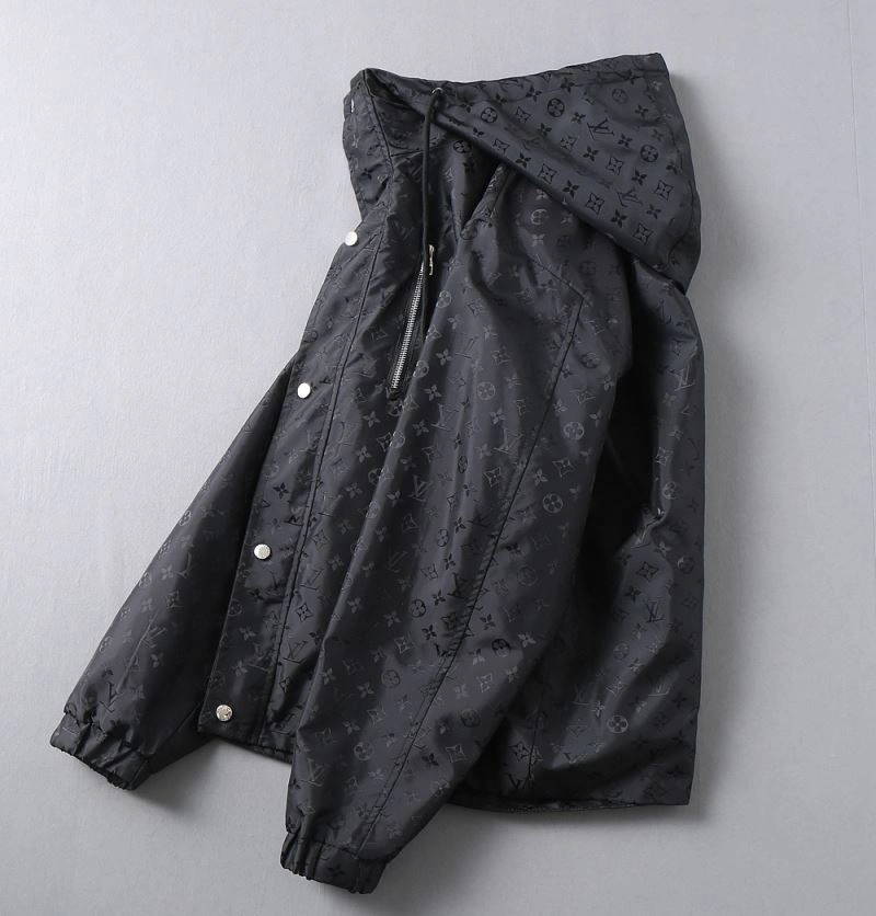 Louis Vuitton Outwear Sleek 137724