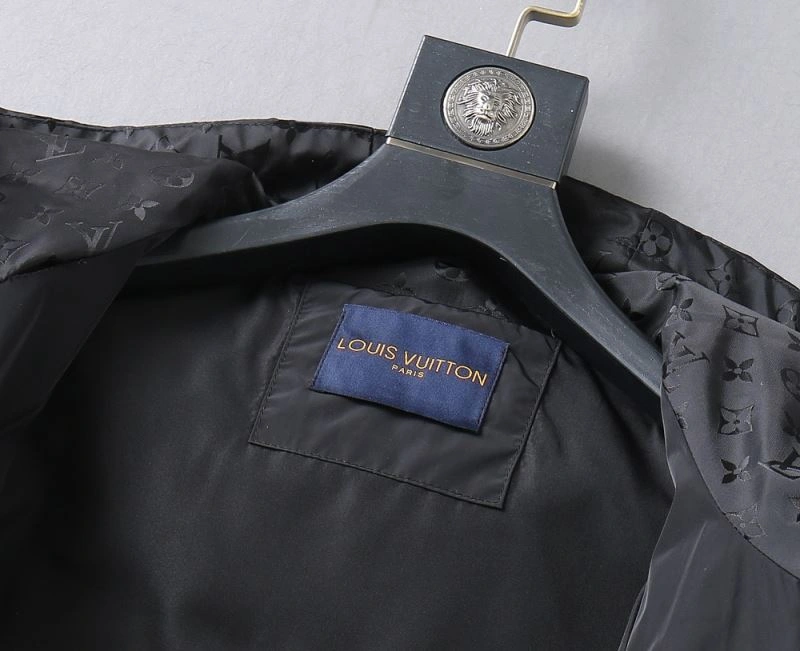 Refined Louis Vuitton Outwear 137729